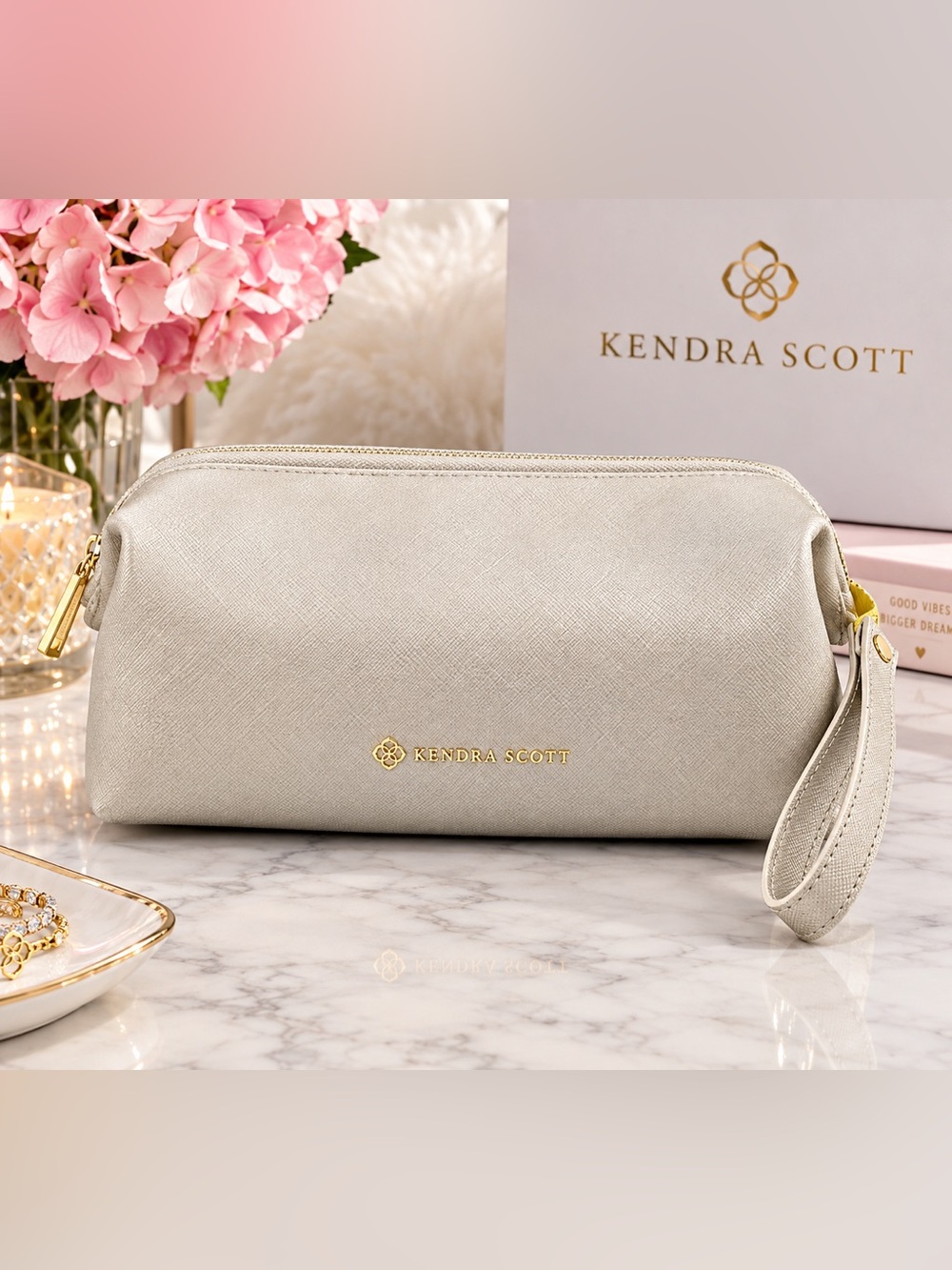 Kendra Scott Dopp Bag